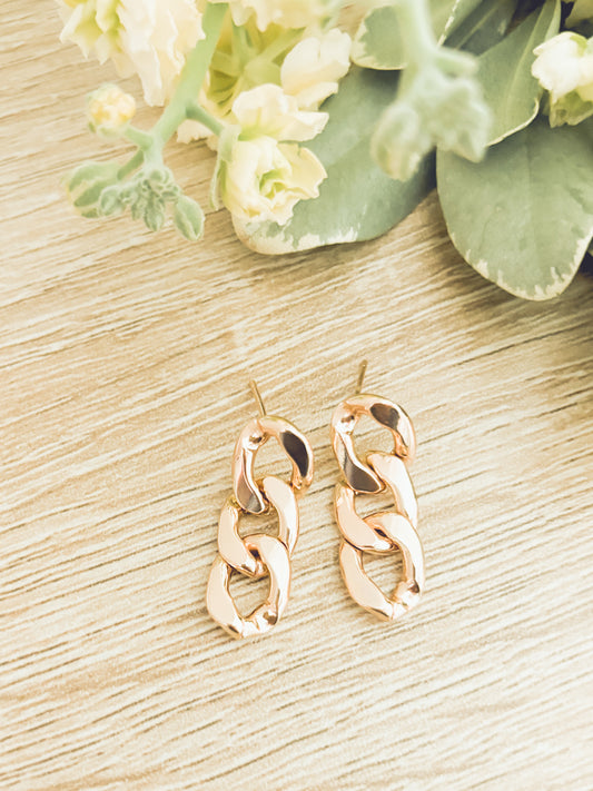 Beautiful Gold Chain Link Earrings