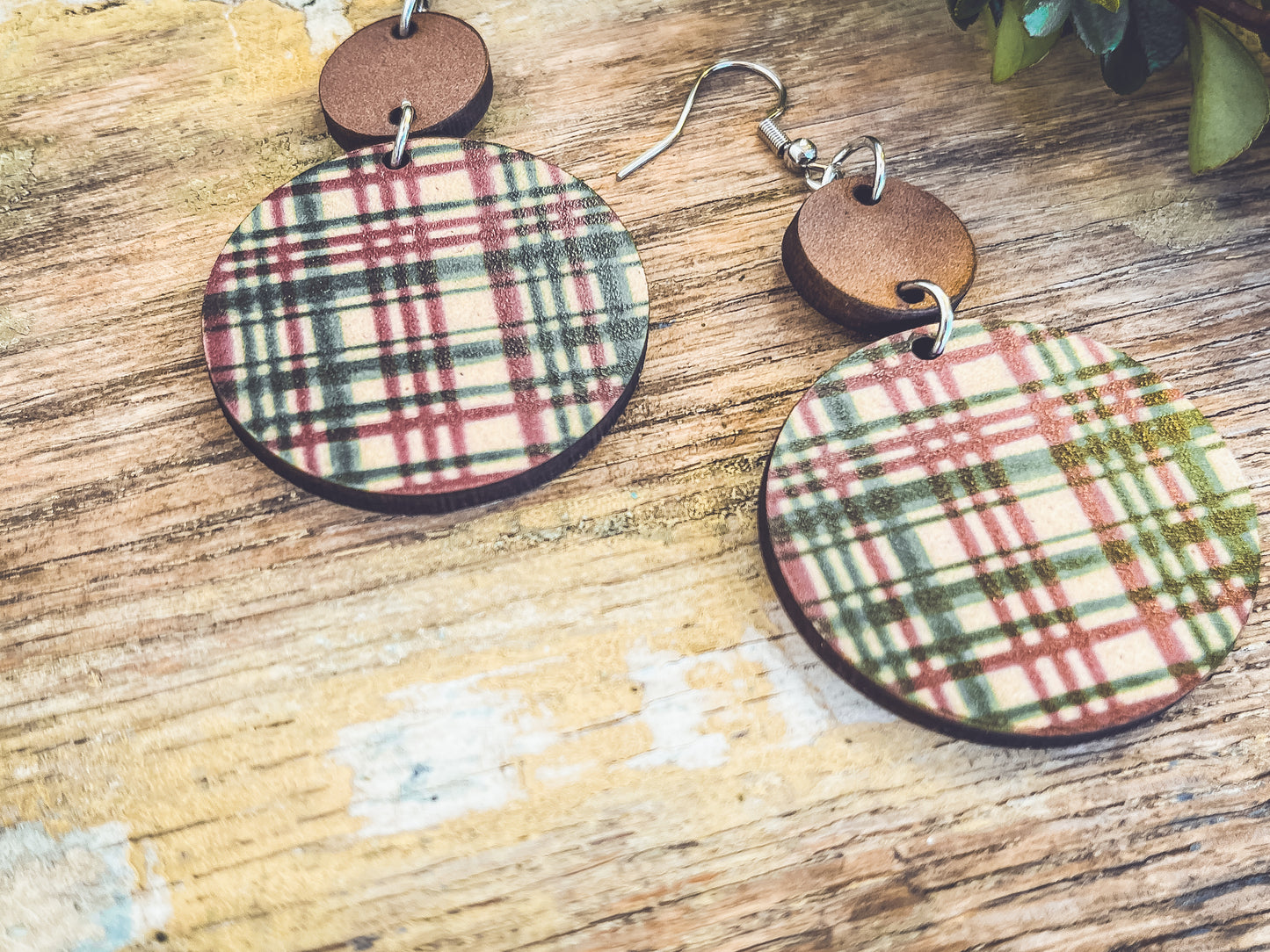 Beautiful Christmas Plaid Circle Earrings