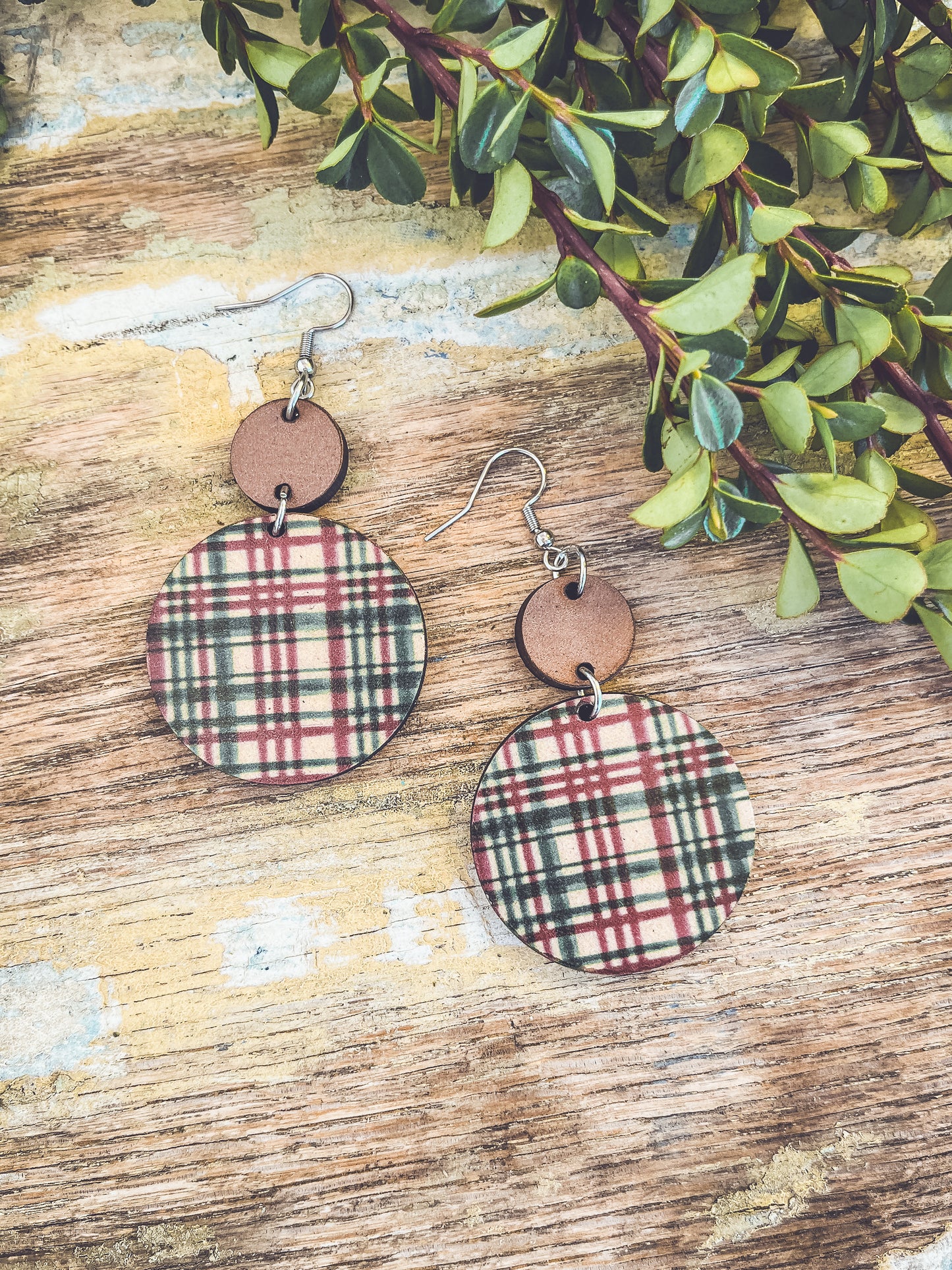 Beautiful Christmas Plaid Circle Earrings