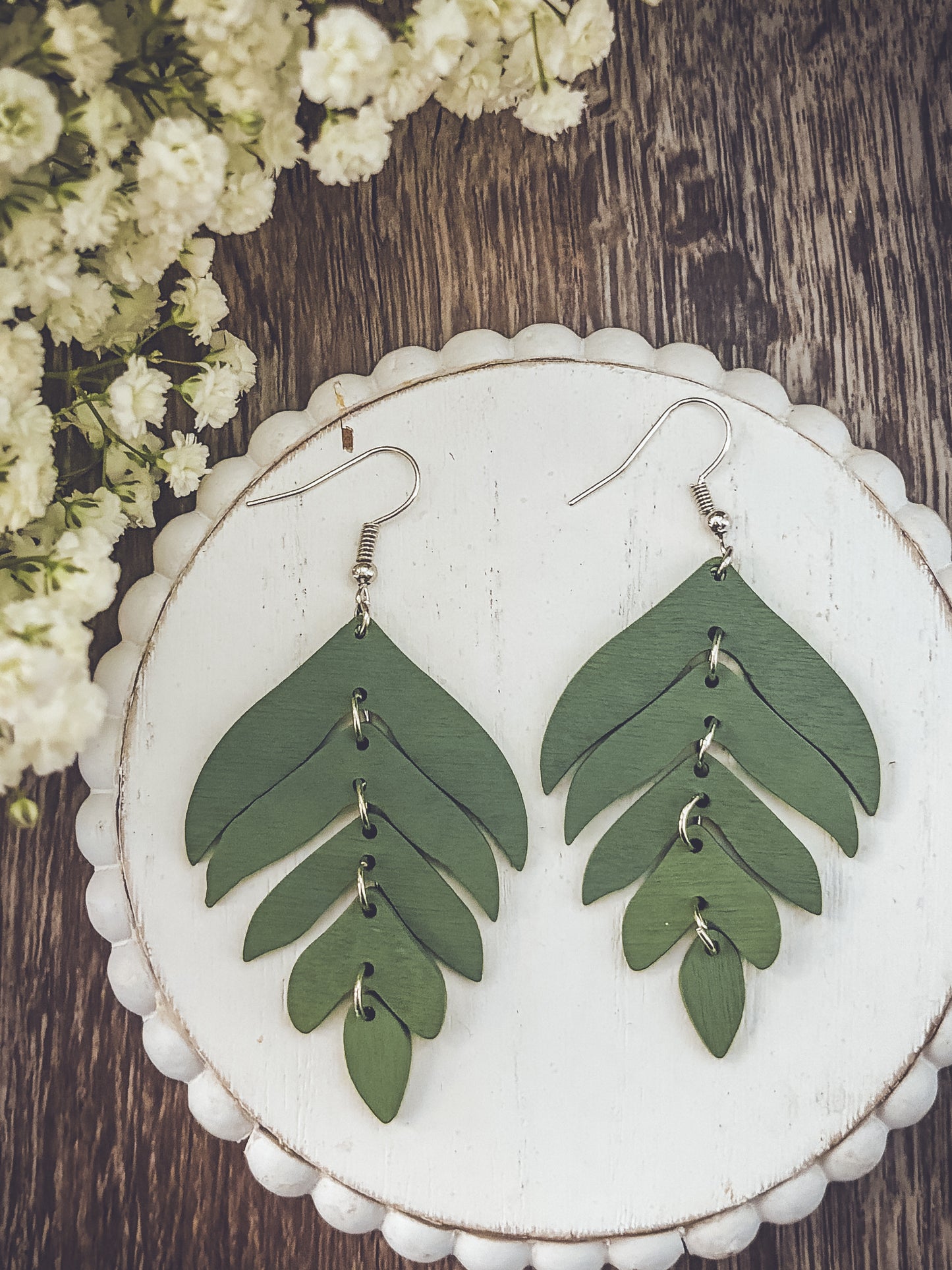 Beautiful Green Wood Leaf Earrings