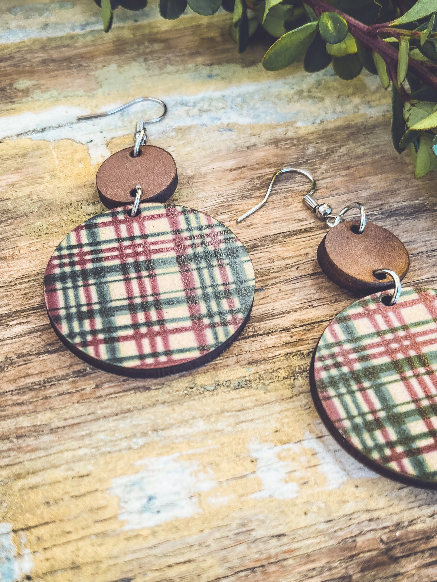 Beautiful Christmas Plaid Circle Earrings