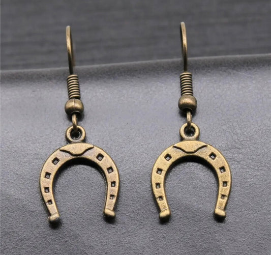 Beautiful Horseshoe Earring