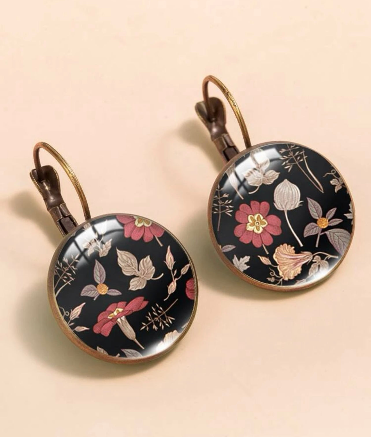 Beautiful Vintage Floral Earrings
