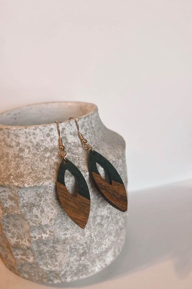 Beautiful Oval Wood and Black Earrings