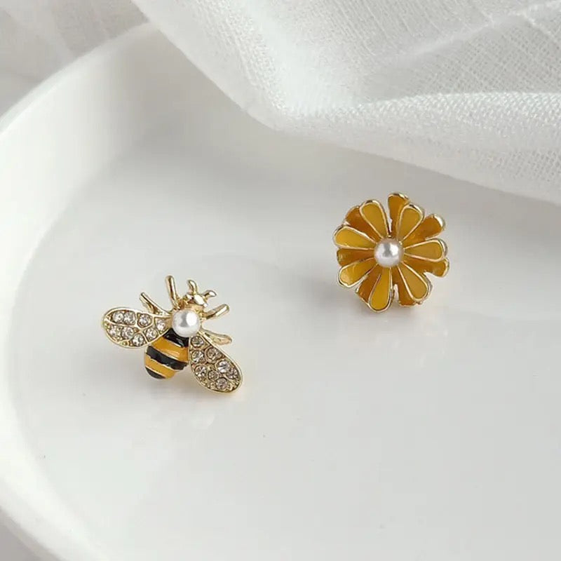 Adorable Bumble Bee and Flower Earrings